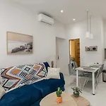 Cozy Renovated Apartment - 1Br4P - Hyper Center
