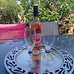 Appartement Cosy A Sanary Plage De Portissol-Climatise-Parking Prive