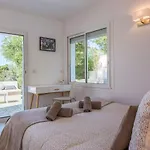 Villa Lou Paradou Contemporary Villa With Panoramic View !