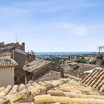 Flat In A Typical Haut-De-Cagnes Building - Welkeys