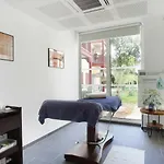 Beautiful Apartment With Balcony Or Terrace, Near The Beach