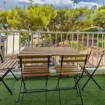 Le Pop Flat By Winkyhouse Cassis