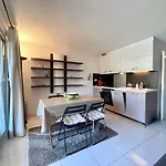Appartement T2 Avec Piscine, 4 Couchages - La Croix-Valmer - Fr-1-226B-161