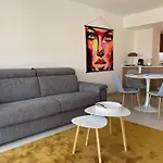 Paca Properties -Ec14- Appartements T2 - Cannes