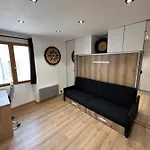 Studio Contemporain, A Deux Pas De La Mer A La Ciotat !