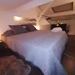 Duplex 3 Pieces 4 Couchages Au Suquet A 2 Mn A Pied Du Port De Cannes, Du Centre, De La Mer Et Du Palais Des Festival