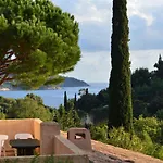 Appartement Avec Piscine Et Terrasse A 300M De La Plage - Fr-1-226B-47