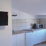 283, Vue Degagee Pour Ce Joli Studio