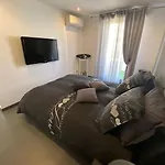 Appartement Spacieux Et Luxueux A 150 Metres Des Plages