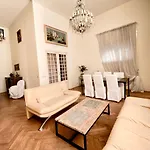 Duplex A La Villa Canteraine