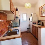 Spacious House With Pool Close To The Sea