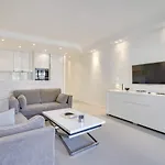 Appartement Calme Et Confortable -Terrasse- Cannes
