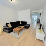 L'Heliodore, Apt 4 Prs Standing, Clim, Parking