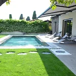 Capleouna-Villa La Cabane