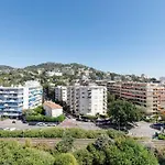 Top Floor 2 Beds 2Baths