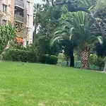 Privat Room In Private Security Residence With Free Parking, 1 Minute From Tramway, 9 Minutes From De Center, Accessible All Transports