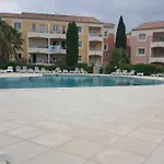 Charmant Appartement T2 Vue Sur Piscine