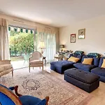 Henri Camille Real Estate - Goya - One Bedroom Close Center