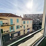 Brice Marine - T4 Climatise En Centre-Ville