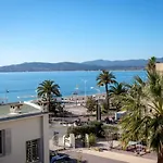 Studio Climatise 2 Pers Proche Plage Et Commerces Avec Balcon Et Wifi A Saint-Raphael - Fr-1-466A-28