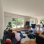 Bas De Villa Avec Piscine Golfe-Juan