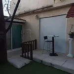 Rez-De-Jardin