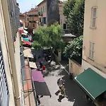 Old Antibes, One Bed App, In Front Of The Port!