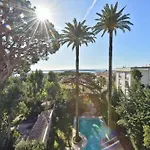 3-Br Apartment Sea View Swimming Pool