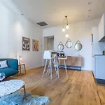 Refined & Cozy 1 Bedroom Downtown