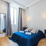 Brand New 1 Bdr Place Du Pin