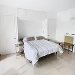 Studio Luxueux Et Spacieux Avec Terrasse