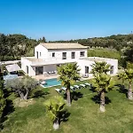 Villa Era