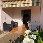 Studio Sanary Avec Jardin Proche Plage