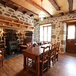 Maison De Charme Avec Jardin, Proche Station Super-Lioran, Ideale Pour Famille Et Activites Nature - Fr-1-742-467