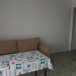Studio Avec Coin Nuit, 100 M De La Mer
