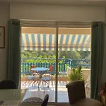 Appartement Charmant A Saint-Raphael Avec Terrasse