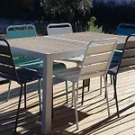 Maison Contemporaine Au Paradou. Piscine.