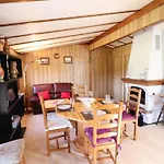 Chalet De Plain-Pied Au Calme Avec Jardin Clos Pres D'Aurillac, Ideal Pour Randonnees Et Villages Pittoresques - Fr-1-742-21