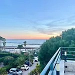 Sea And Mountain Views From Your Rooftop !