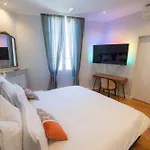 Luxurious 4Beds/4Baths Next To Palais