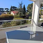 Sanary - T2Bis Sur Terrasse