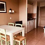 Residence Rivages - Coquet Appartement De Type 2 En Rez De Jardin A Six Fours Les Plages Mae-9654