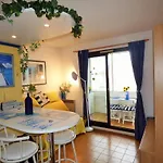 Appartement Vue Mer Dans Grand Domaine Avec Piscine.
