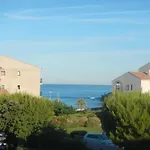Appartement Vue Mer Dans Grand Domaine Avec Piscine.