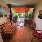 Bel Appartement Climatise En Rez De Jardin, Plage A 200 M, Ideal Vacances