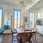 Casa Blue Sur Une Jolie Place Proche Du Vieux Port By Laconciergerie13