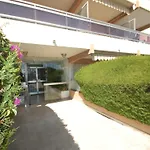 Studio Climatise Renove, Proche Mer Et Commerces, Avec Ascenseur Et Bus A Proximite - Fr-1-196-341