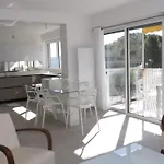 Appartement 3 Pieces Avec Terrasse, Clim, Wifi, Garage En Centre-Ville A Sainte-Maxime - Fr-1-780-57