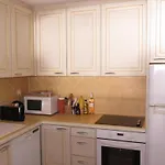 Appartement 3 Pieces Avec Vue Mer Et Piscine A Sainte-Maxime - Fr-1-780-52