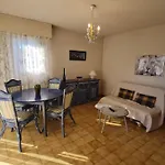 Appartement 2P Avec Parking, Proche Plage Et Commerces - Sainte-Maxime - Fr-1-780-46